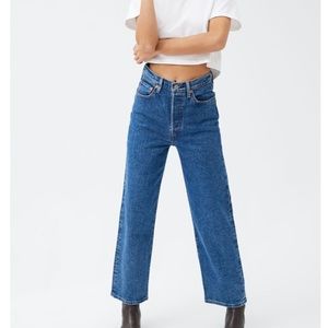 Levi’s rib cage straight jeans
